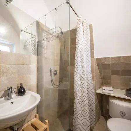 Fratti 21 Private In Old Town Vakantiehuis